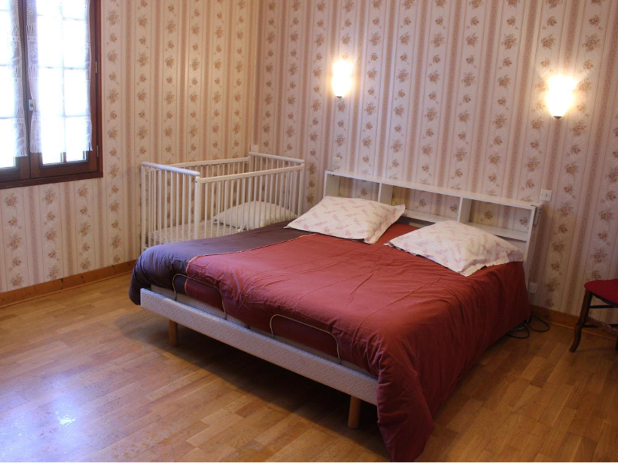 Gîte Conflans-sur-Anille, 6 pièces, 11 personnes - FR-1-410-182 Esterno foto
